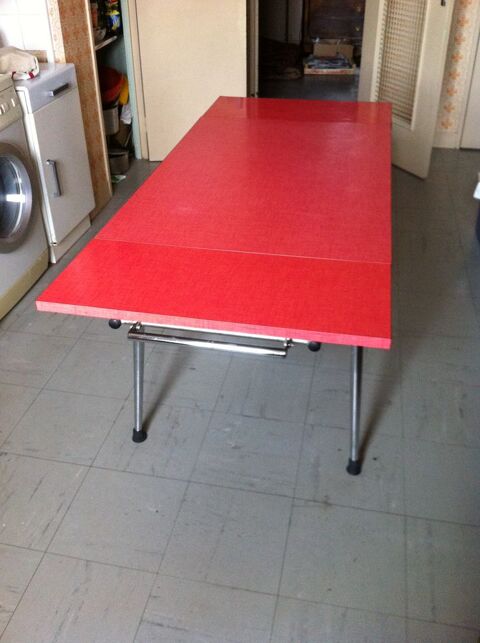 Table moderniste formica rouge cuisine séjour 165 Castres (81)