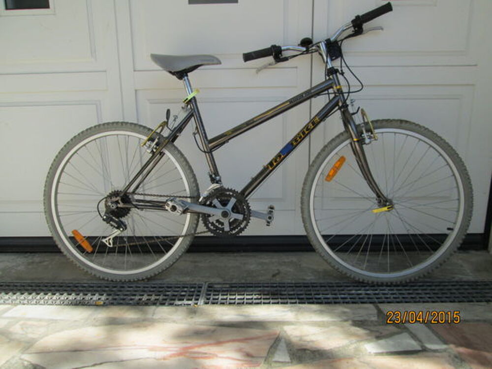 
V.T.T. Mixte couleur bronze Vélos