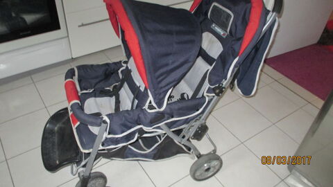 POUSSETTE JUMELLE 30 Brissac-Quinc (49)