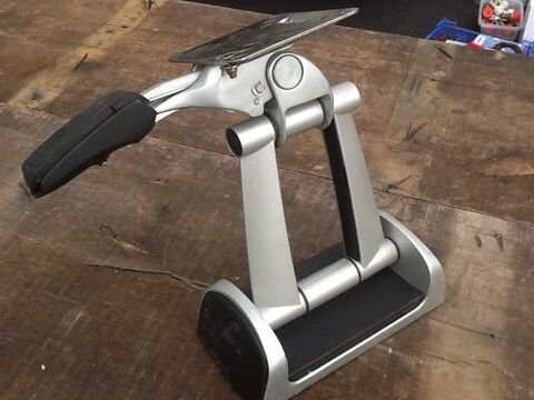 Support Mural TV Double 45 Notre-Dame-de-Cenilly (50)