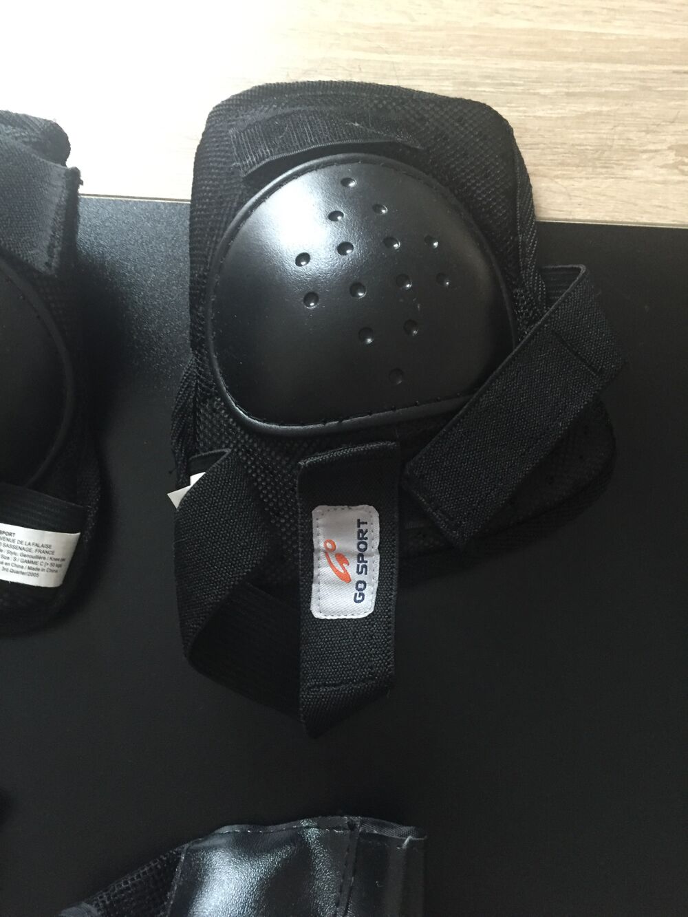 prot&egrave;ge genoux et poignets femme Sports
