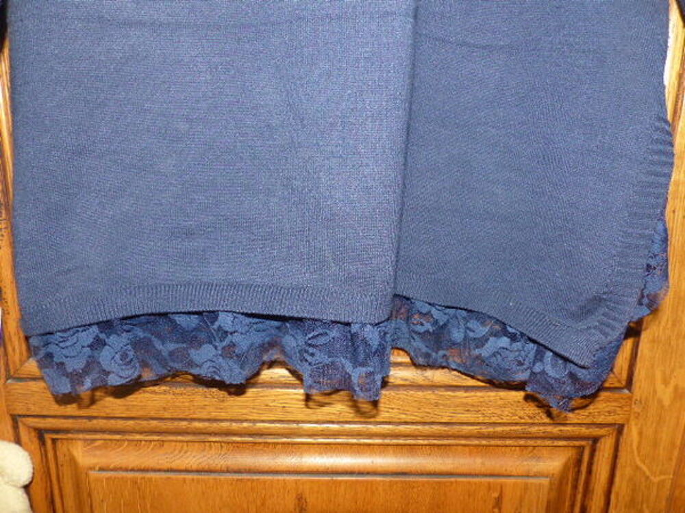 pull neuf taille 42 Vêtements