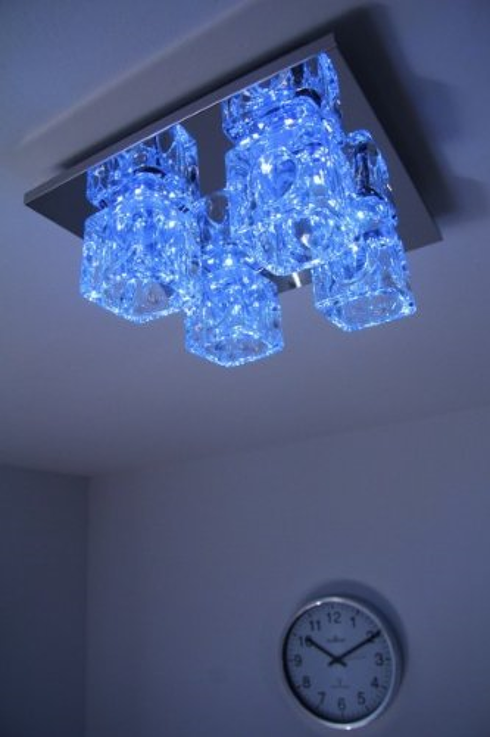 Plafonnier &agrave; led neuf et t&eacute;l&eacute;commande Décoration
