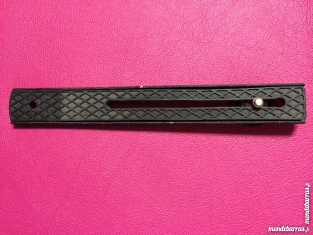 Barrette porte accessoires Photos/Video/TV