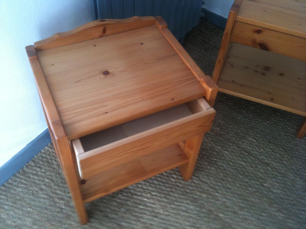 Paire de chevet en pitchpin Bricolage