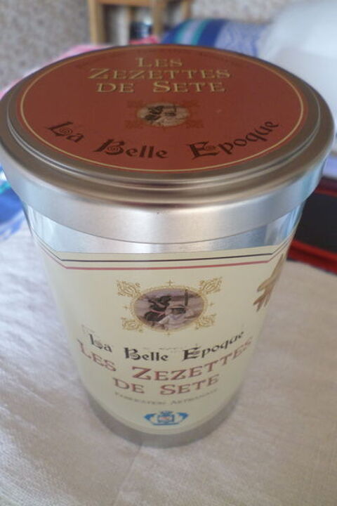 Boite ronde en mtal
3 Vendme (41)