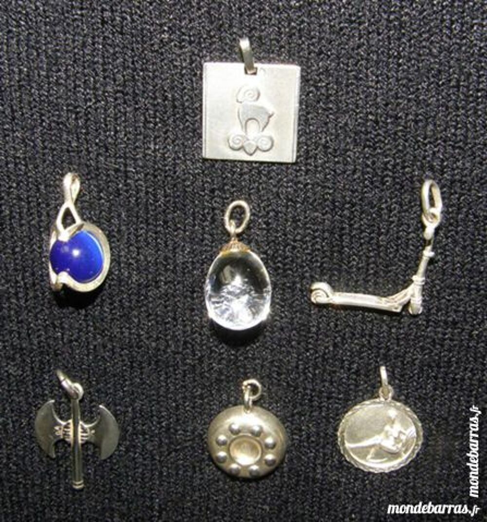 7 Pendentifs Divers Bijoux et montres