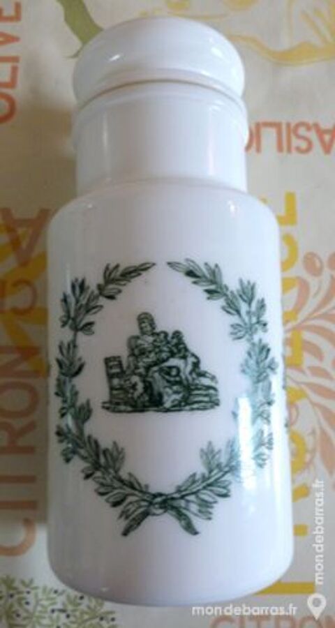 POT EN VERRE OPALE, couvercle hermtique 6 cuisses (71)