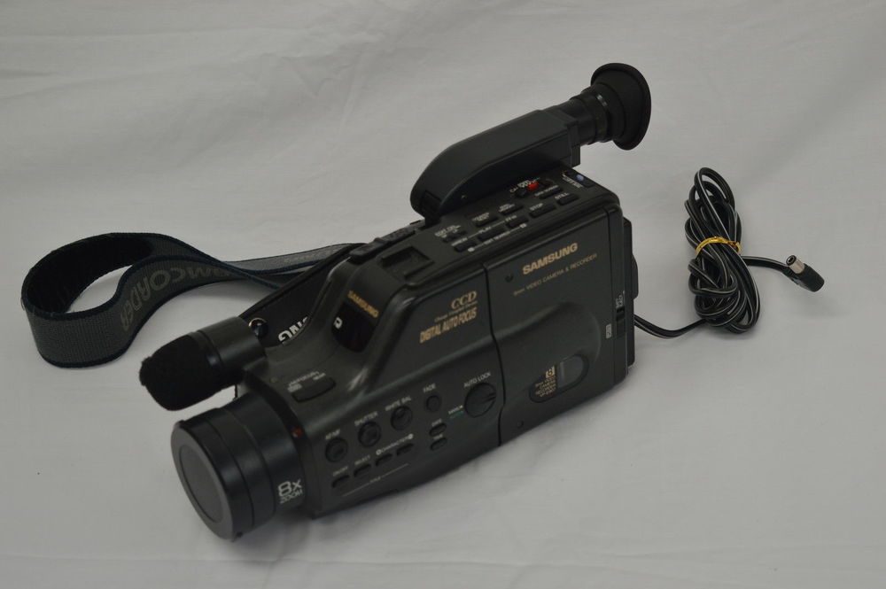 Camescope 8mm recorder Samsung VP-E807 Photos/Video/TV