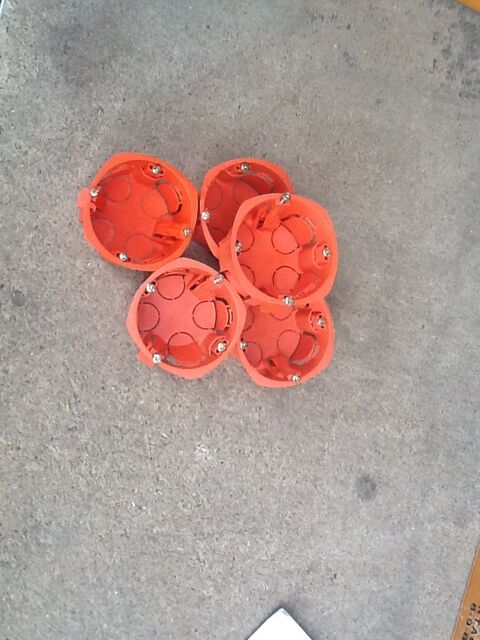 Boitier simple 4 Notre-Dame-de-Cenilly (50)