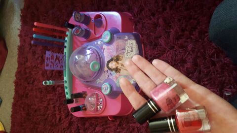 machine  ongles Violetta 10 Chartres (28)