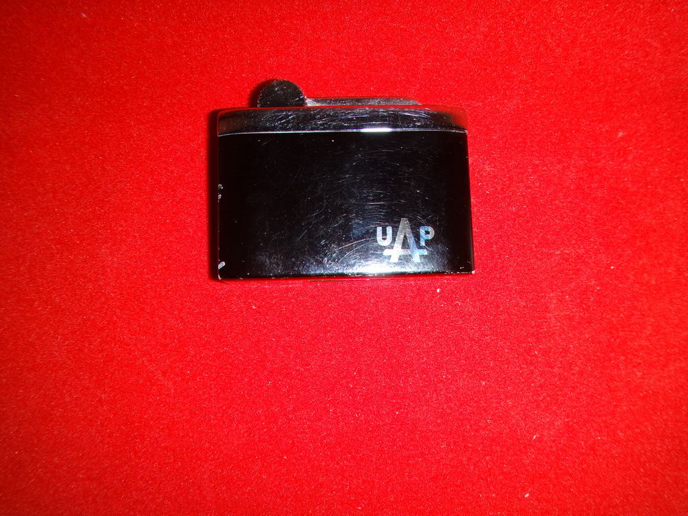 Briquet FEUDOR laqu&eacute; noir, &agrave; cartouche gaz 