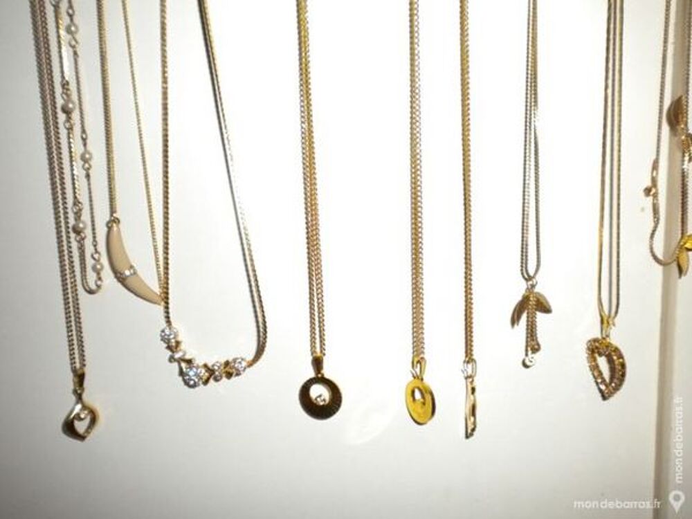 Ensemble de BIJOUX FANTAISIE Bijoux et montres