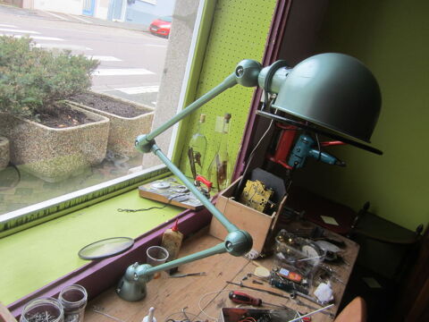 Lampe mtallique articule 0 Le Creusot (71)