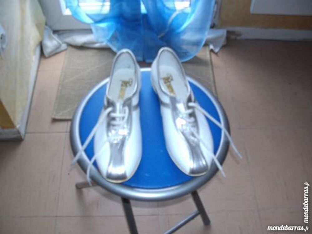 CHAUSSURES DE MARCHE Chaussures