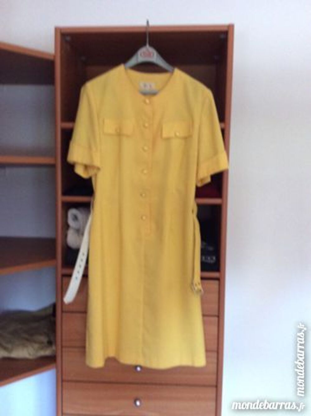 ROBES. DIVERS MODELES Vêtements