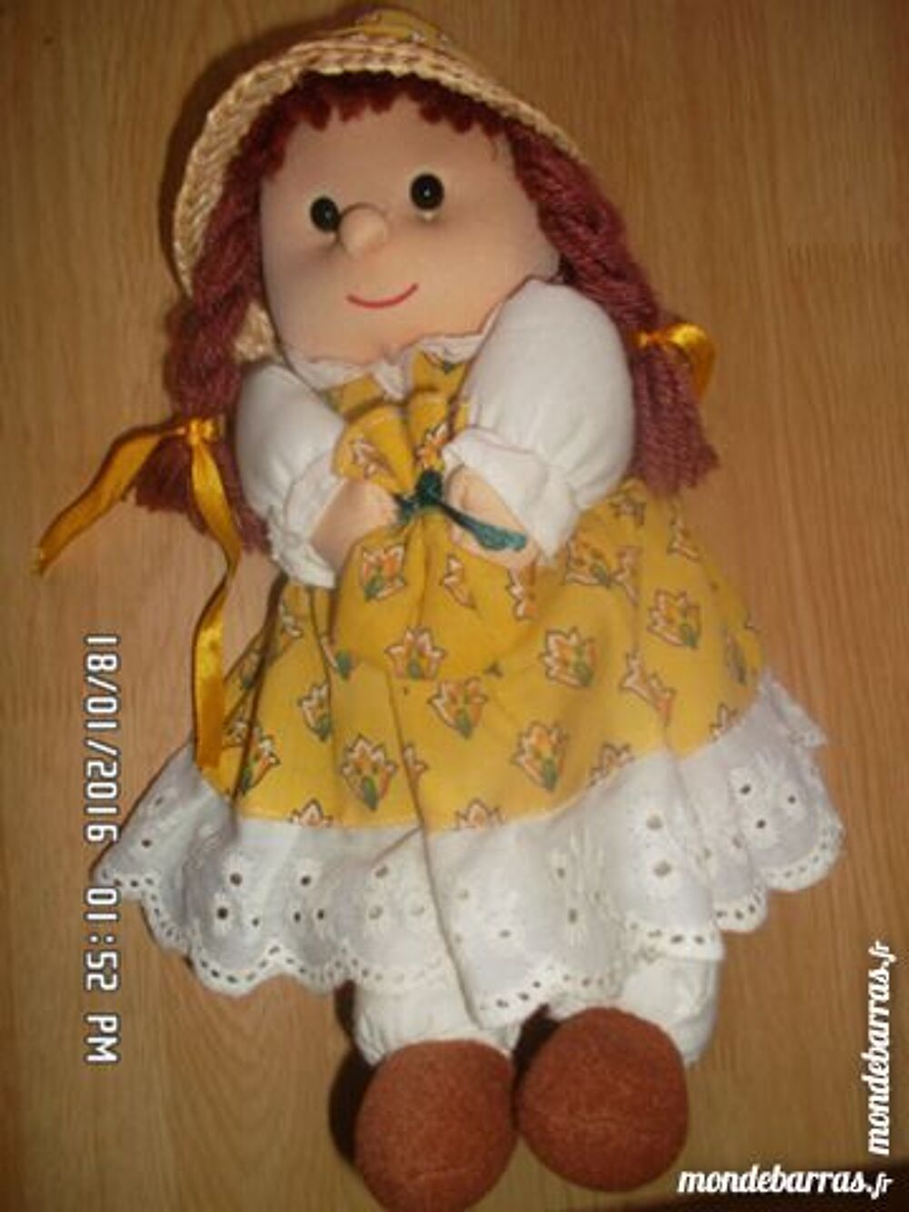 poup&eacute;e proven&ccedil;ale en mousse Jeux / jouets