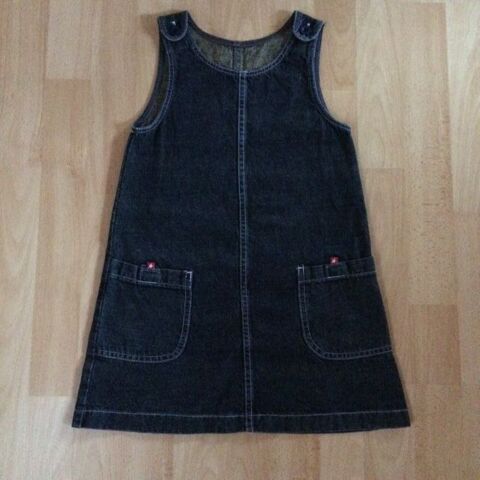 Robe en jean sans manches Taille 5 ans 4 Plougat-Moysan (29)