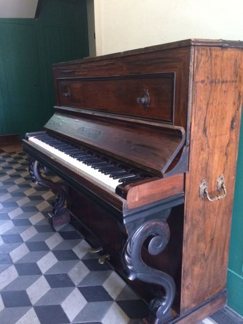 Piano droit Instruments de musique
