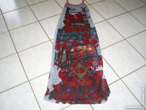 Robe longue SAVE THE QUEEN  Taille 38/40 25 Geneuille (25)