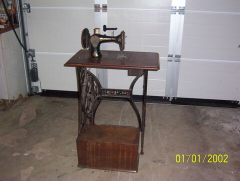 machine  coudre 80 Heillecourt (54)