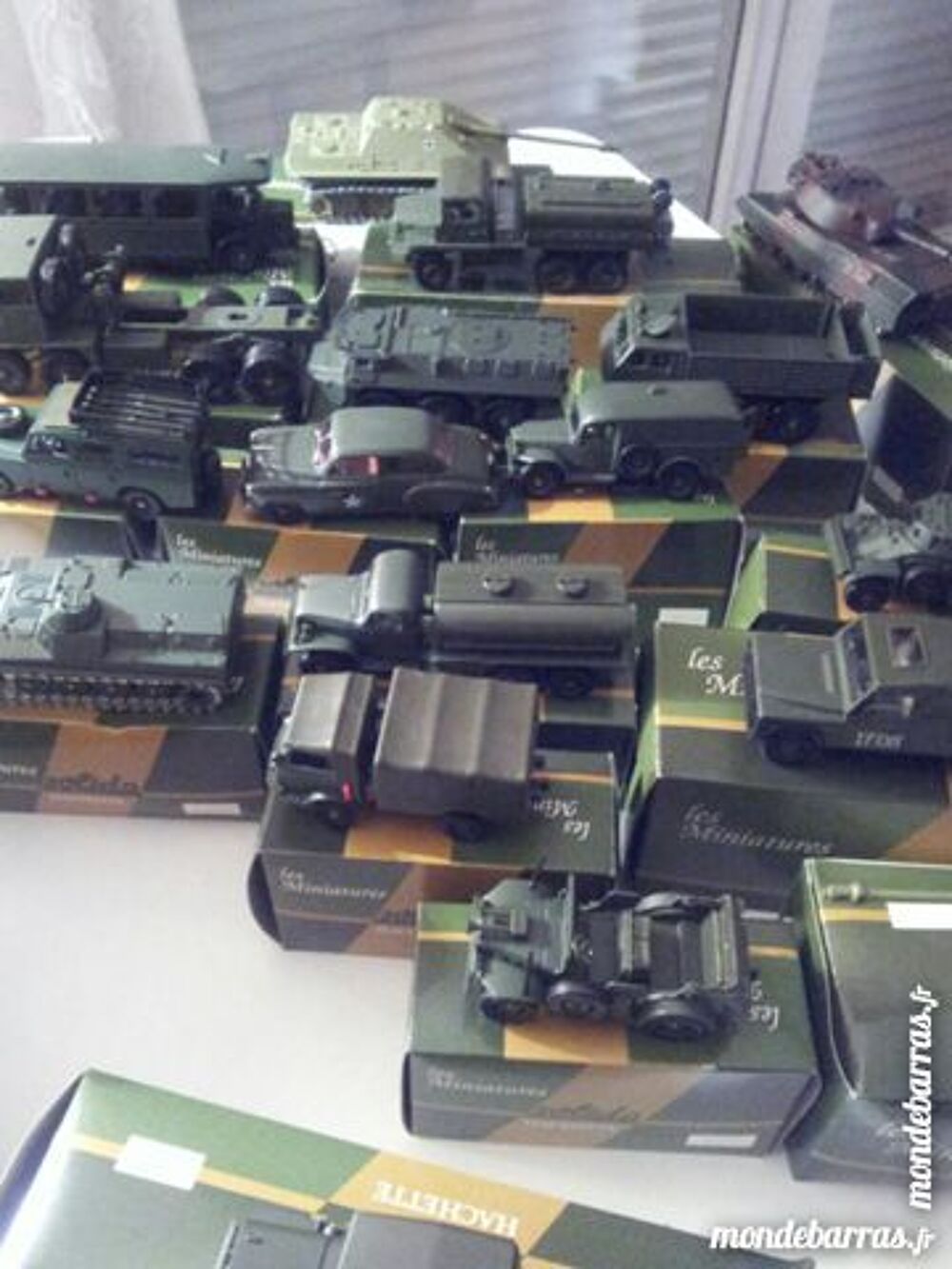 v&eacute;hicules militaires 