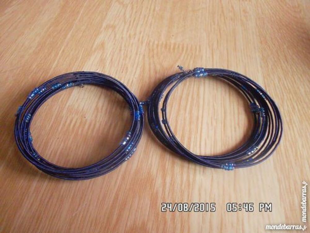 BRACELET BLEU NUIT Jeux / jouets