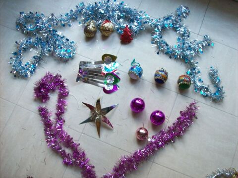 GUIRLANDES, boules, dco de NOEL - zoe 4 Martigues (13)