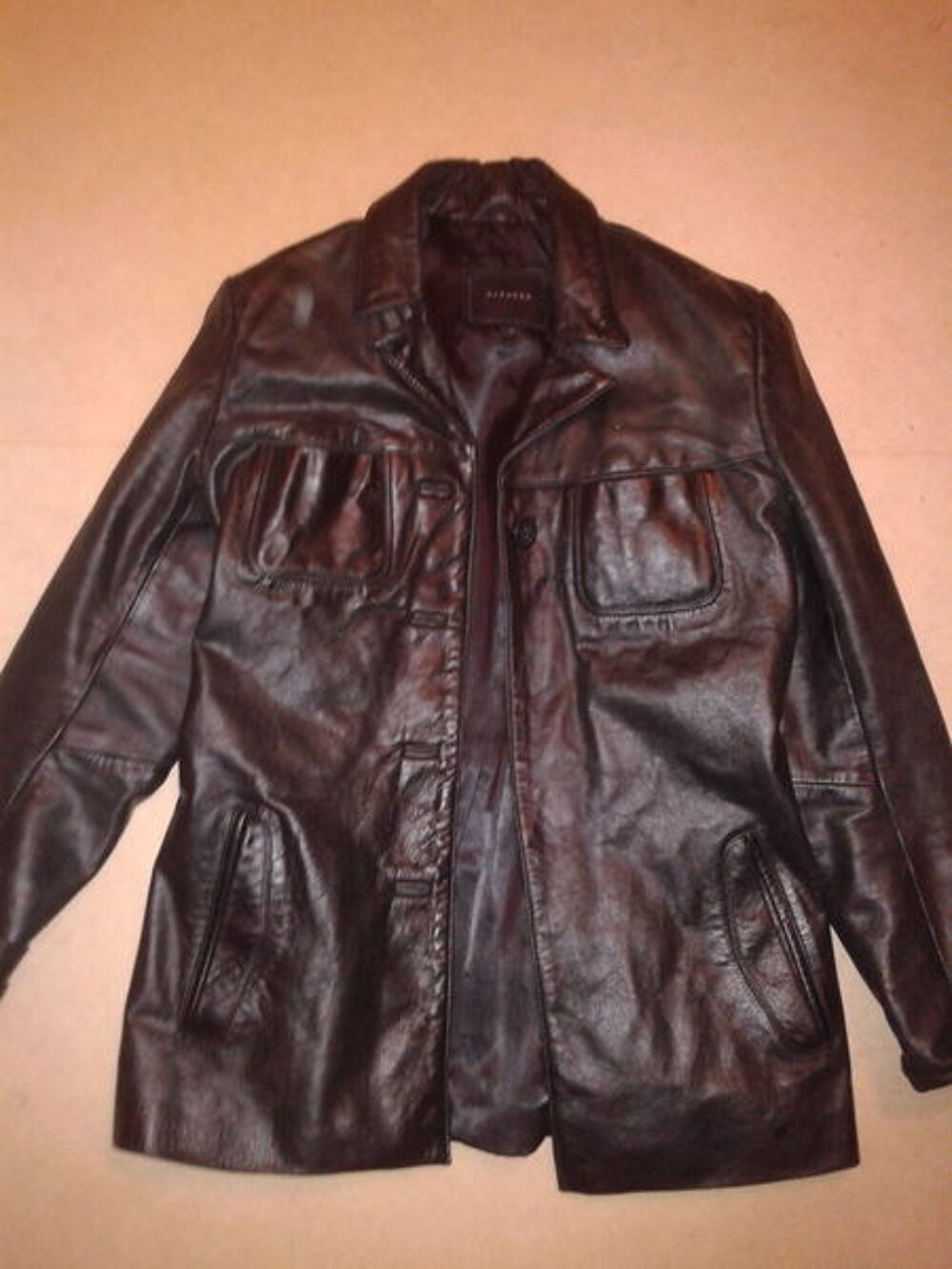 Veste en vrai cuir de la marque Oakwood Vêtements
