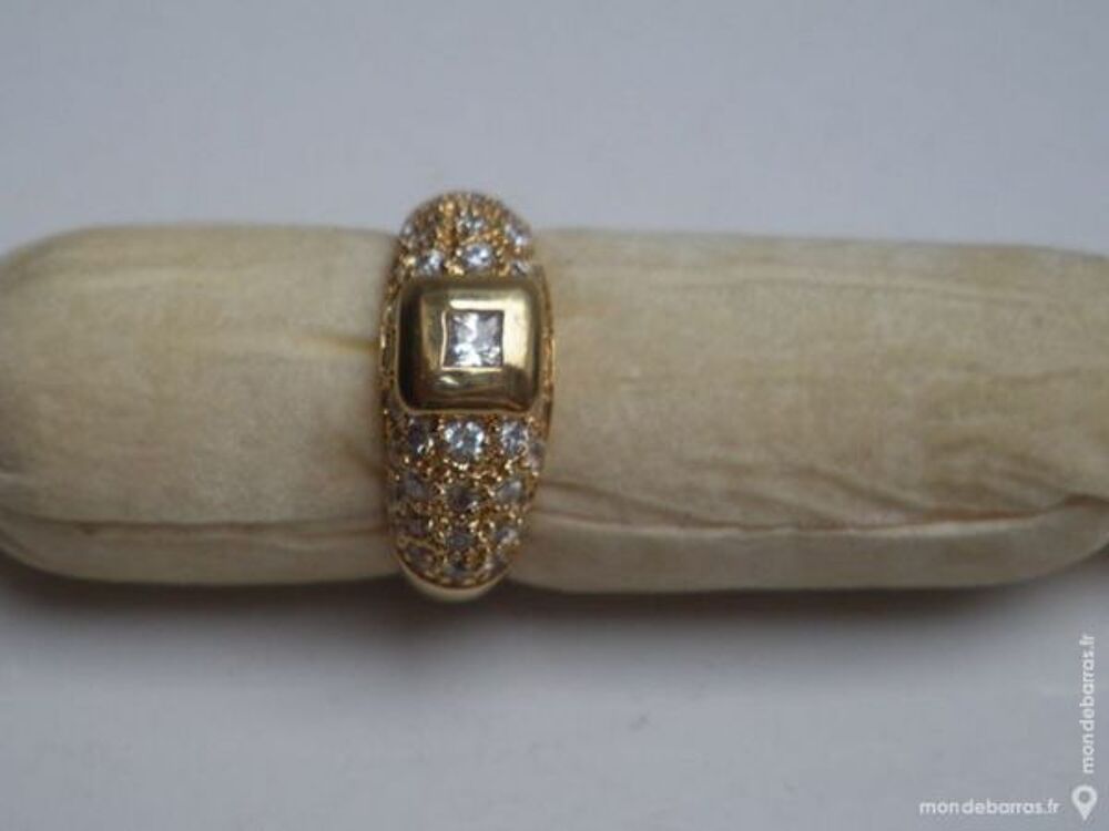 Bague anneaux plaqu&eacute; or taille 58 et zirconium Bijoux et montres
