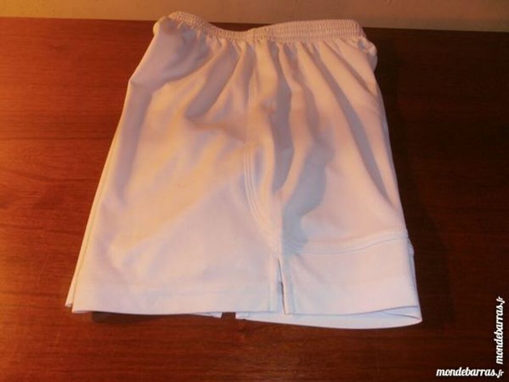 Short de foot blanc Sports