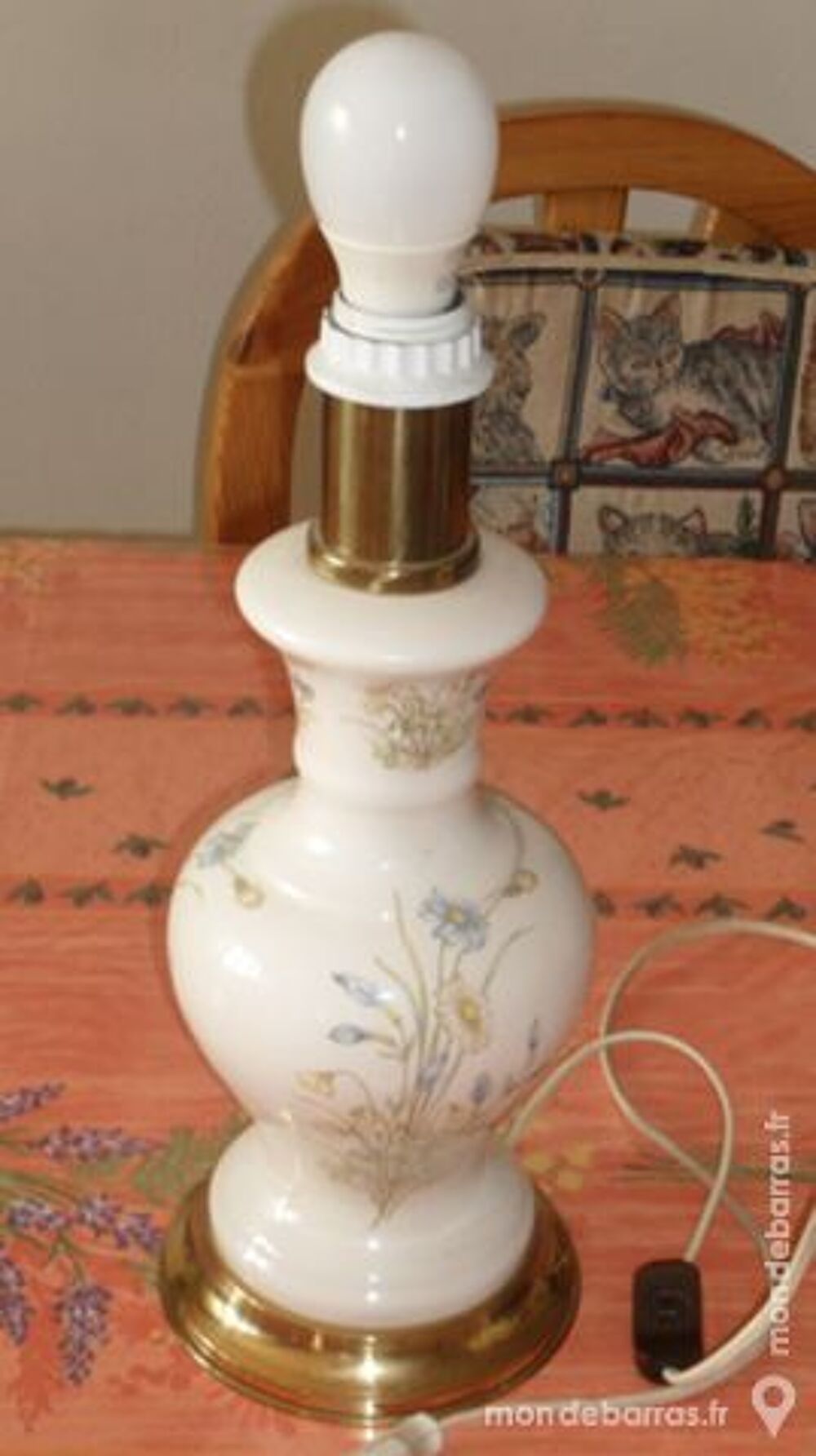 Lampe d&eacute;cor&eacute;e hauteur 38 cm Décoration