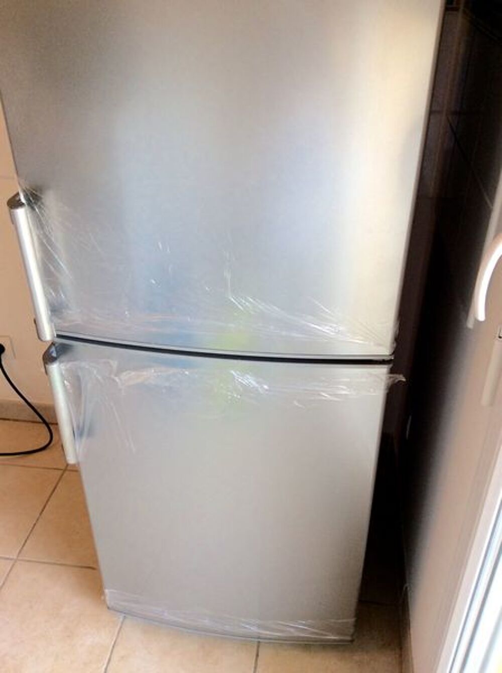 Combin&eacute; r&eacute;frig&eacute;rateur cong&eacute;lateur Whirlpool Electroménager