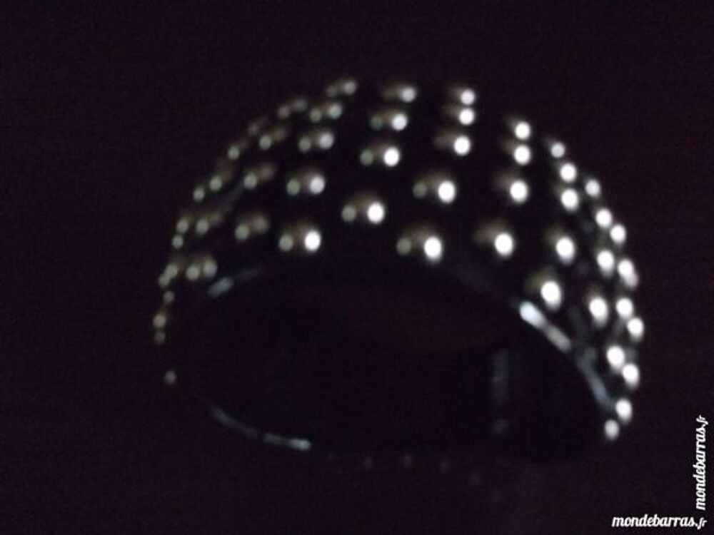 Bracelet rigide Bijoux et montres