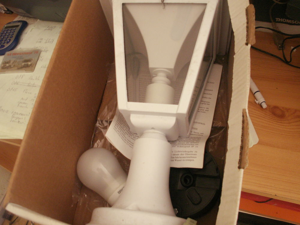 lampe d ext&eacute;rieur neuve Bricolage