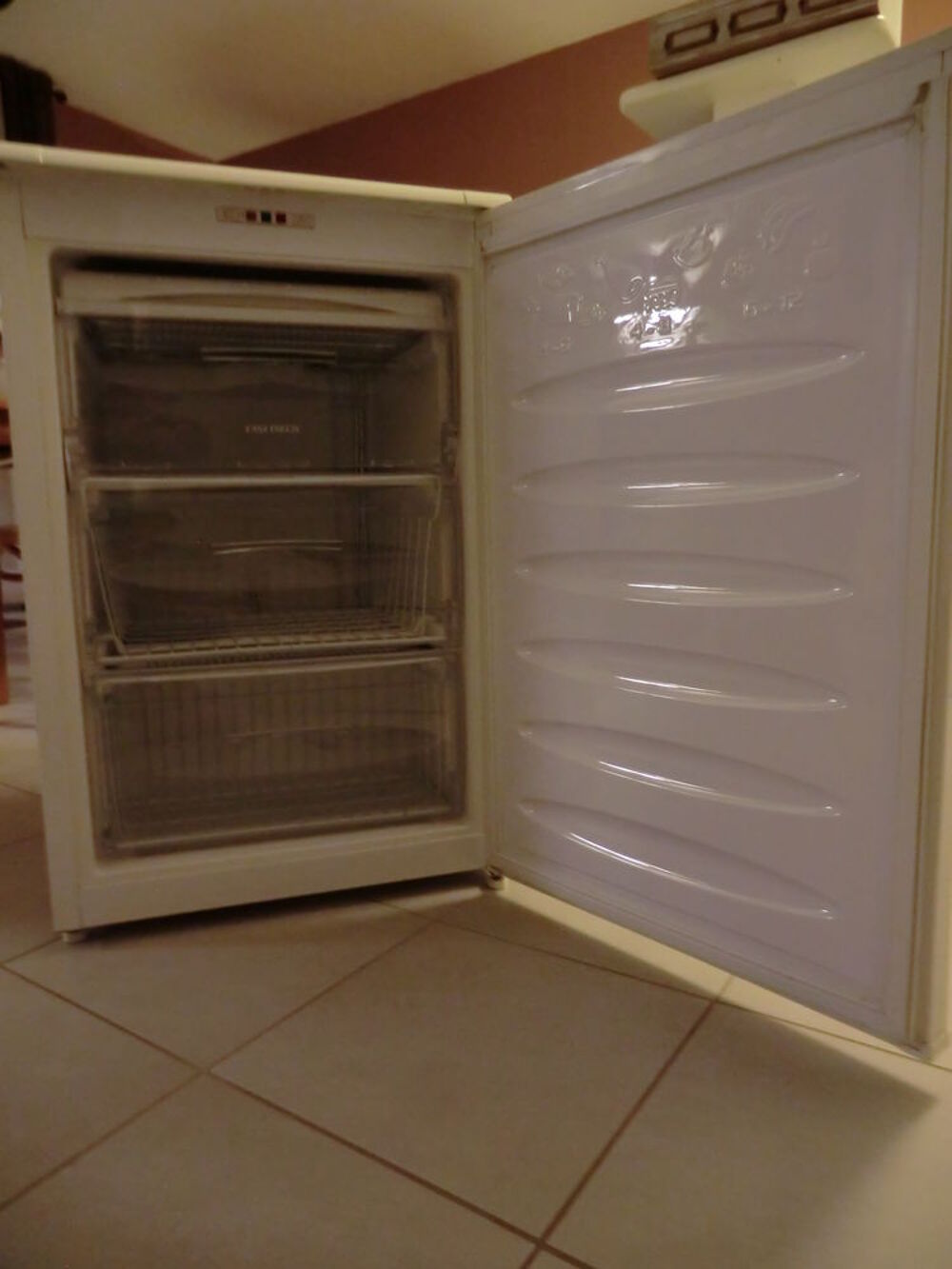 Id&eacute;al &eacute;tudiant - Cong&eacute;lo-Frigo et cuisini&egrave;re + Bureau Electroménager