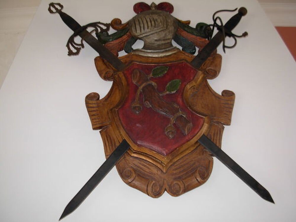 Belle d&eacute;co-ARMURE et 2 EPEES Décoration