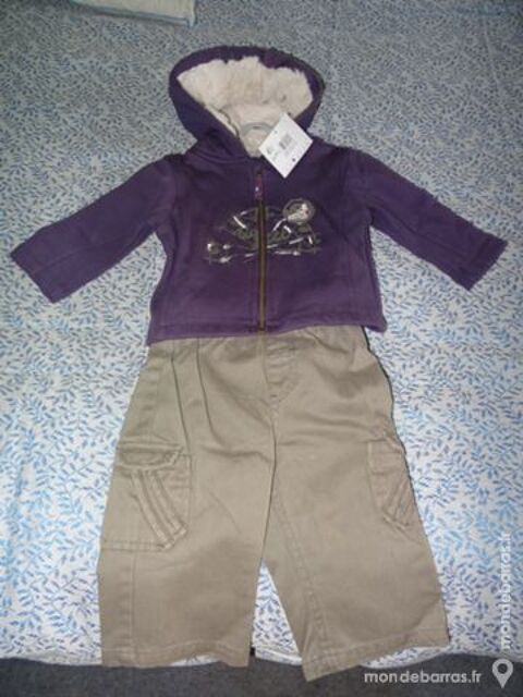 ENSEMBLE SWEAT/PANTALON 9MOIS 10 Les Brouzils (85)