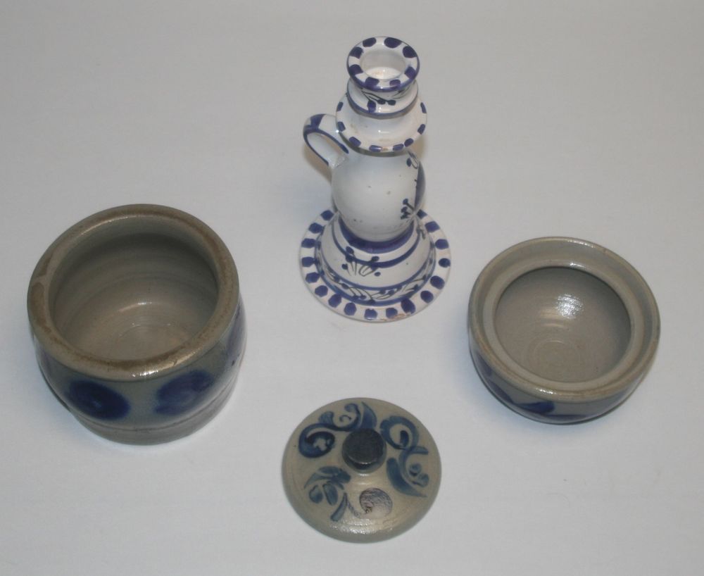 Pots en gr&eacute;s bleu et bougeoir Delft Cuisine