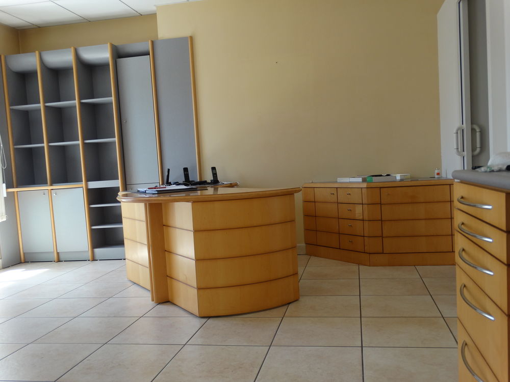 tr&egrave;s bel ensemble bureau Meubles