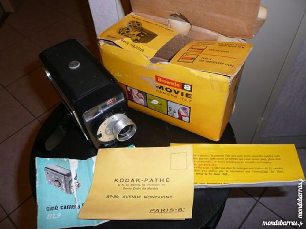 Brownie 8 mm cin&eacute;-cam&eacute;ra f/1,9 ann&eacute;e 1955 Photos/Video/TV