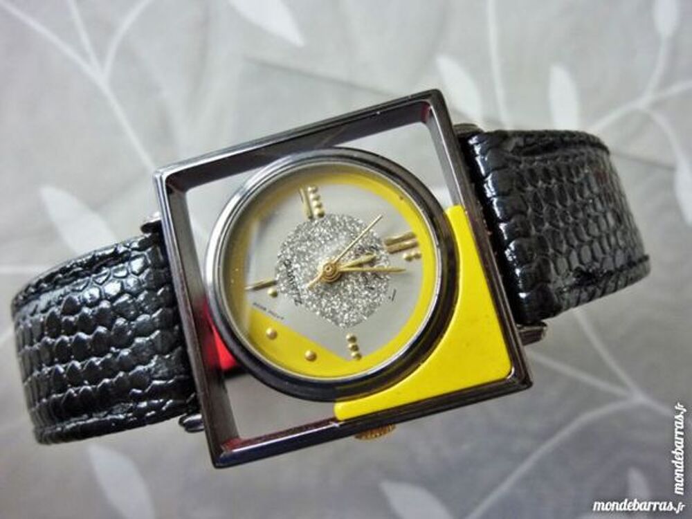 G&eacute;rard de R&eacute;aumont montre dame carr&eacute;e GDR0003 Bijoux et montres