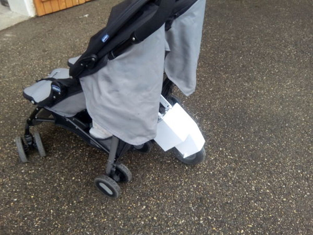 Roue nomade additionnelle motoris&eacute;e pour poussette Puériculture