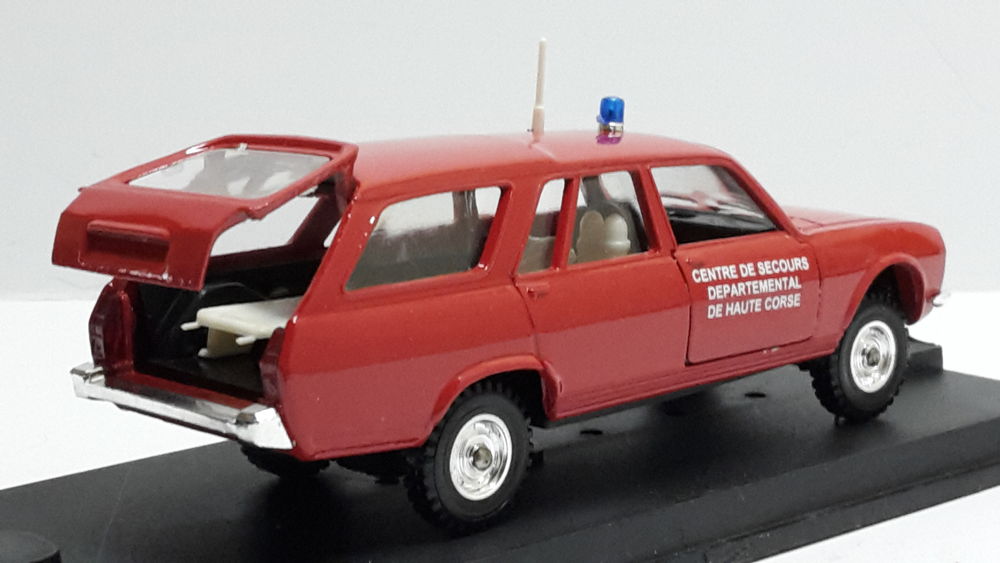 Peugeot 504 break Dangel C.S.D. de HAUTE CORSE 