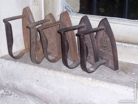 fer ancien  repasser 8 Appenai-sous-Bellme (61)