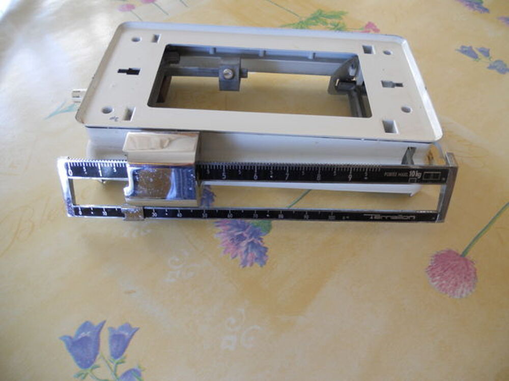tr&egrave;s bonne balance de m&eacute;nage vintage Electroménager
