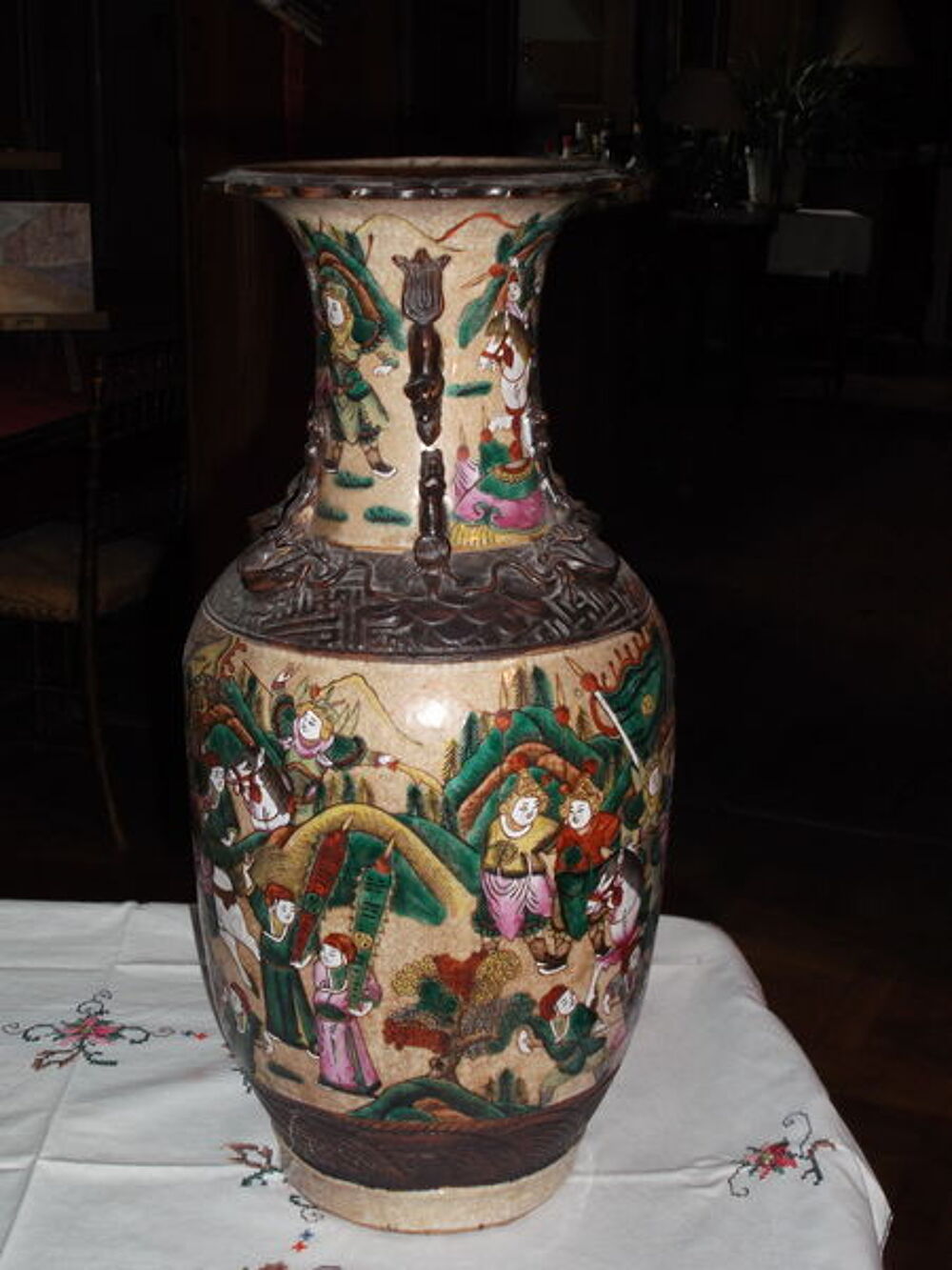 Paire de vases en porcelaine chinoise de Nankin Décoration
