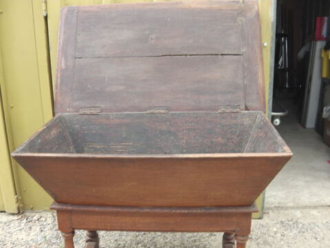 pétrin ancien  120 Cogolin (83)