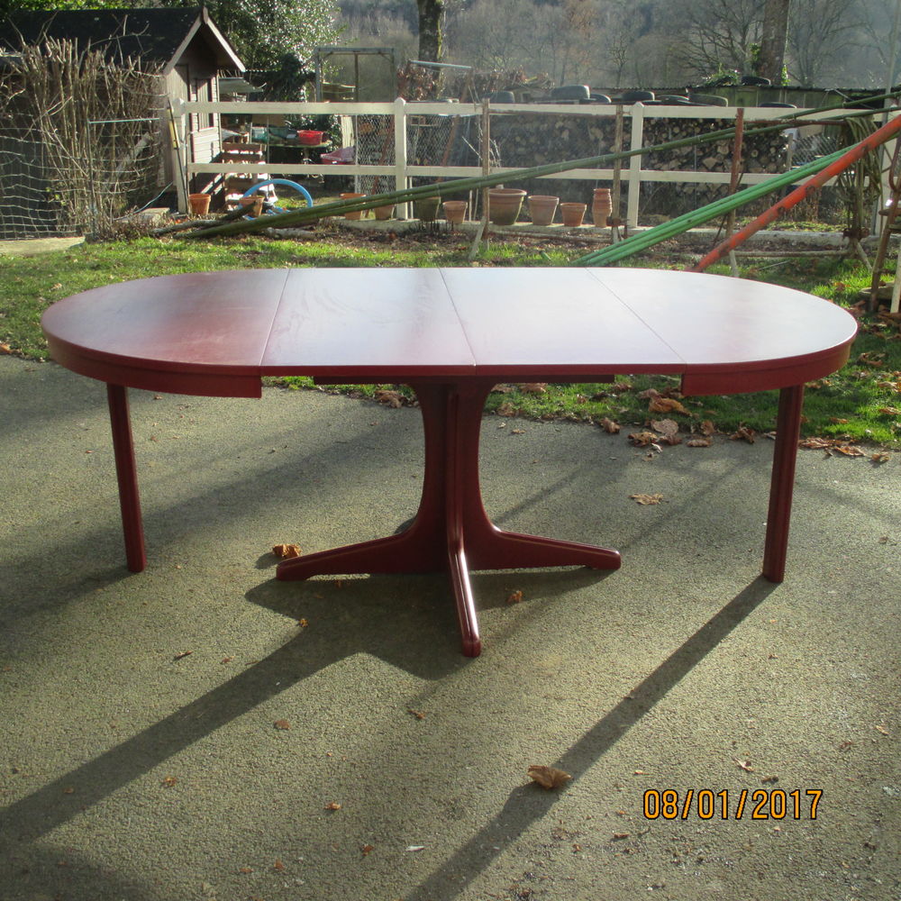 TABLE RONDE Meubles