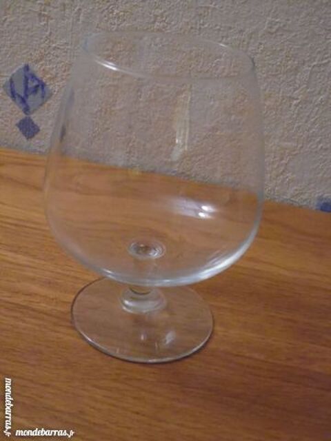 8 verres  cognac, comme neufs ! 15 Abbeville (80)